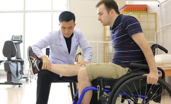 توانبخشی ضایعه نخاعی با تمرینات انعطاف پذیری
